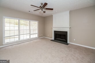 8418 Waverly Dr in Jonesboro, GA - Building Photo - Building Photo