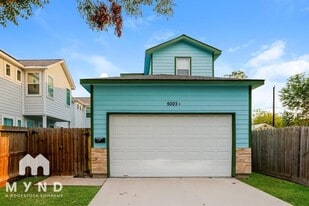 5003 Higgins St in Houston, TX - Building Photo