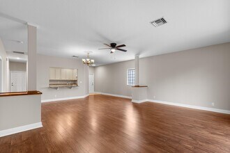 1729 11th Ave N in Lake Worth Beach, FL - Building Photo - Building Photo