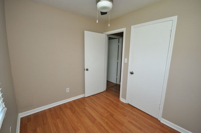 527 Herring Dr in Calvert City, KY - Building Photo - Building Photo