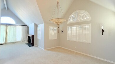 31 Redondo Ct in Alameda, CA - Building Photo - Building Photo