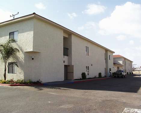 Bolsa Senior Apartments in Westminster, CA - Foto de edificio - Building Photo