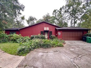 1322 Alshire Ct S in Tallahassee, FL - Building Photo - Building Photo