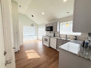 6813 Hickory Creek in Plano, TX - Building Photo - Building Photo