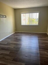 7845 Camino Real, Unit O314 in Miami, FL - Building Photo - Building Photo