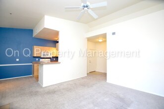 9600 N 96th St-Unit -APT 211 in Scottsdale, AZ - Building Photo - Building Photo