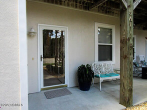 8626 Sound Dr in Emerald Isle, NC - Building Photo - Building Photo