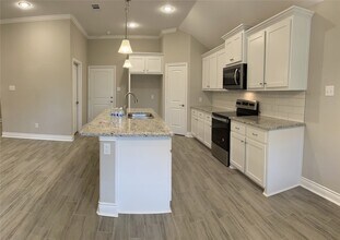 1004 Hardaway Ln in Greenville, TX - Building Photo - Building Photo