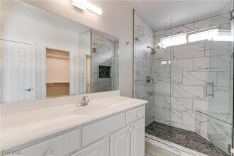 2259 Smokey Sky Dr in Henderson, NV - Building Photo - Building Photo