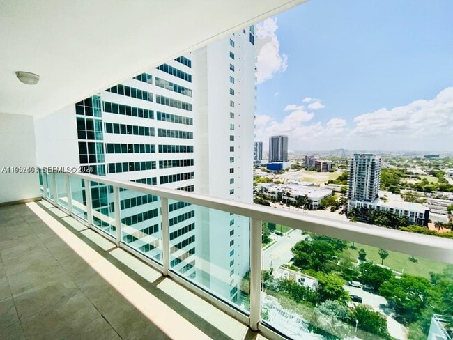 property at 1800 N Bayshore Dr
