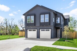 5406 Longmeadow St in Houston, TX - Building Photo