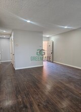 495 Cherry Ln in Manteca, CA - Building Photo - Building Photo