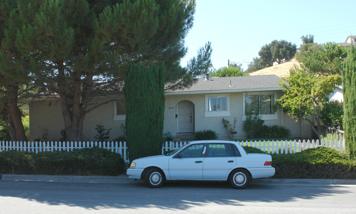 10355 A,B El Prado Way in Cupertino, CA - Building Photo