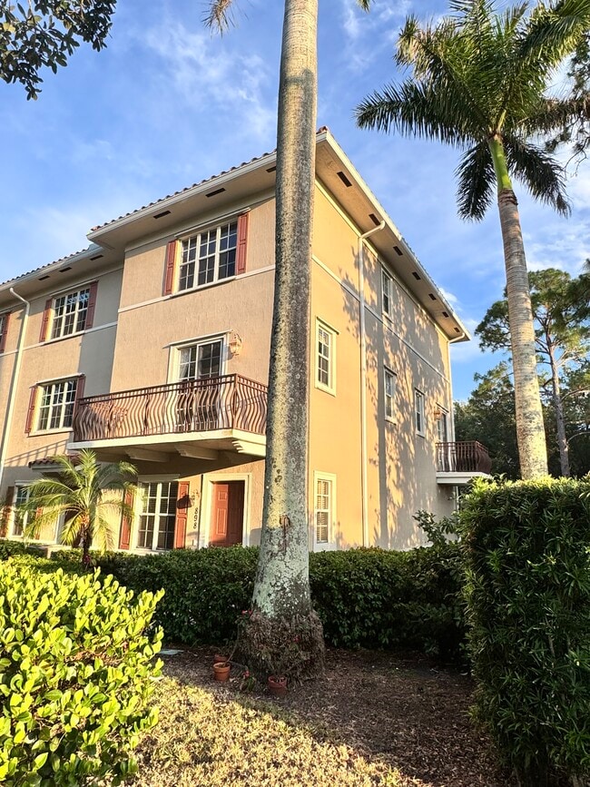 property at 898 University Blvd