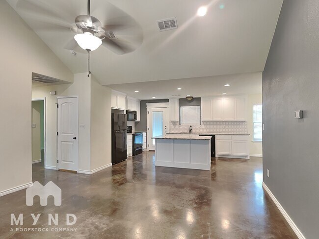 2715 San Gabriel Dr in Granbury, TX - Building Photo - Building Photo