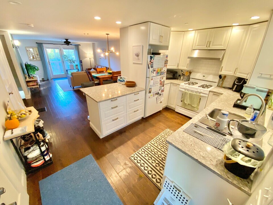 7 Arthur Ct in South Burlington, VT - Building Photo