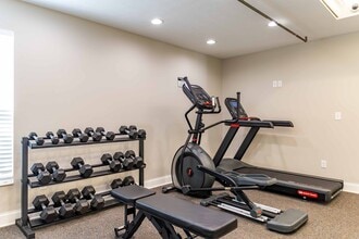 Heritage Glen in Grove City, OH - Foto de edificio - Interior Photo