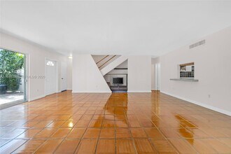 7412 Gary Ave in Miami Beach, FL - Building Photo - Building Photo