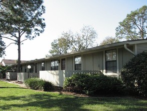 Wingwood Apartments in Orlando, FL - Foto de edificio - Building Photo