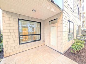 15777-15785 85 Ave in Surrey, BC - Building Photo