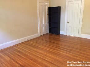 429 Marlborough St, Unit 3 in Boston, MA - Building Photo - Building Photo