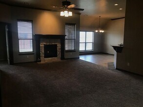 339 Pacific Crest Trail in Edmond, OK - Building Photo - Building Photo