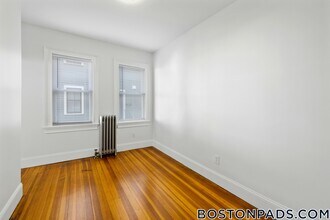 122 Columbia St, Unit 1 in Cambridge, MA - Building Photo - Building Photo