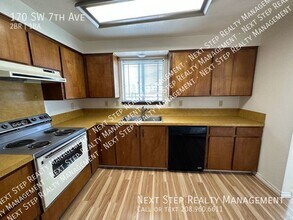 170 SW 7th Ave in Meridian, ID - Building Photo - Building Photo