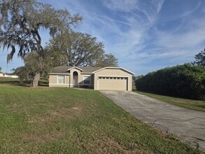 4025 E Cardinal Pines Dr in Mascotte, FL - Building Photo - Building Photo