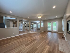 939 Edgewater Dr in Newport News, VA - Building Photo - Building Photo