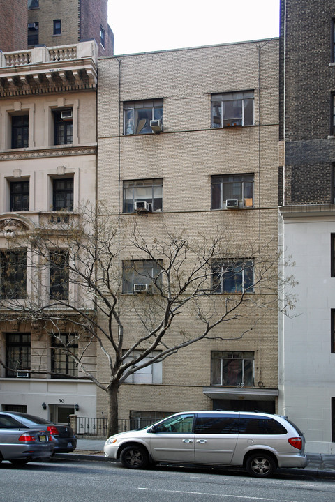 32 W 72nd St in New York, NY - Foto de edificio