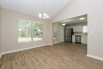 8710 Mc Adam Pl in Tampa, FL - Building Photo - Building Photo