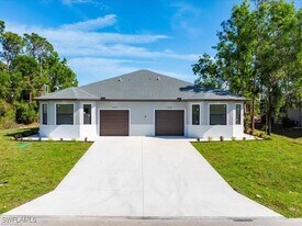 5208 28th St SW in Lehigh Acres, FL - Building Photo