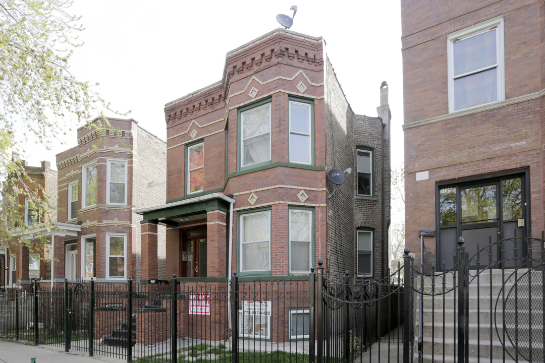 1133 N Lawndale Ave in Chicago, IL - Building Photo