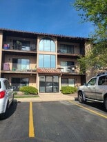 21W581 North Ave in Lombard, IL - Building Photo