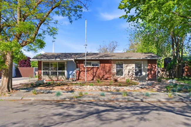 1153 Buccaneer Dr in Salt Lake City, UT - Building Photo - Building Photo