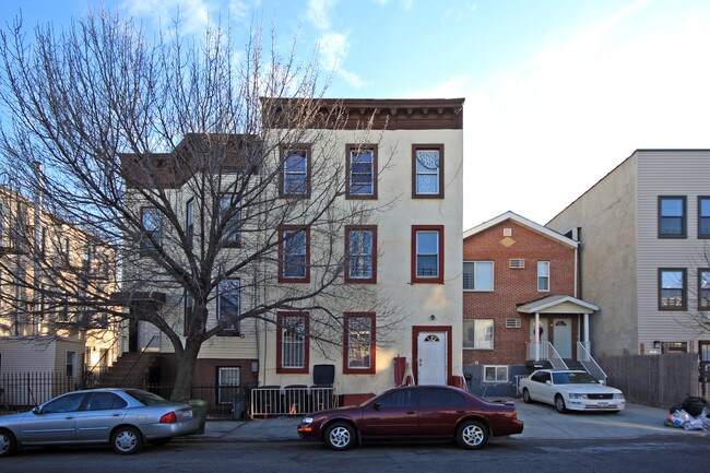 11 Kane Pl in Brooklyn, NY - Building Photo - Building Photo