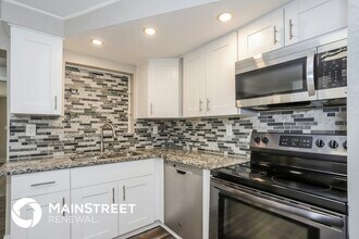 1960 Cecil St in Largo, FL - Foto de edificio - Building Photo