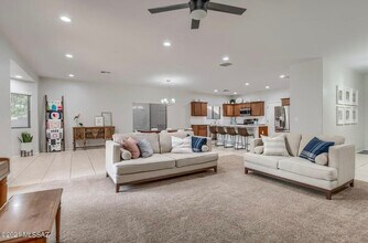7653 W Quachila Ct in Tucson, AZ - Building Photo - Building Photo