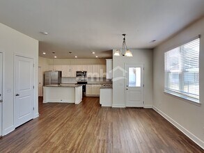 5240 Maxwell Rd in Nashville, TN - Building Photo - Building Photo