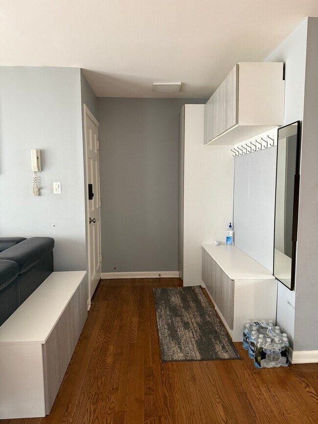 1710 Dempster St in Park Ridge, IL - Building Photo - Building Photo