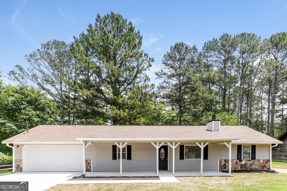4746 Cedar Lake Dr SE in Conyers, GA - Building Photo