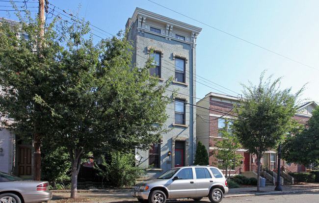 428-430 Elizabeth St in Cincinnati, OH - Foto de edificio - Building Photo