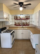 2349 Las Cruces Ln in Dallas, TX - Foto de edificio - Building Photo