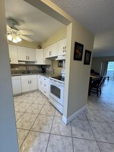 20 Abbey Ln in Delray Beach, FL - Building Photo - Building Photo