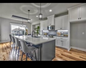 17205 W 197th St in Spring Hill, KS - Building Photo - Building Photo