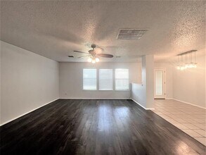 4405 Centennial Ct in Fort Worth, TX - Building Photo - Building Photo