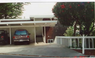 106 Buchanan Dr Apartments