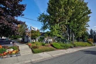 Park Edmonds Apartment Homes in Edmonds, WA - Foto de edificio - Building Photo