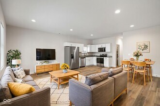 2711 Guilford Ave in Indianapolis, IN - Building Photo - Building Photo